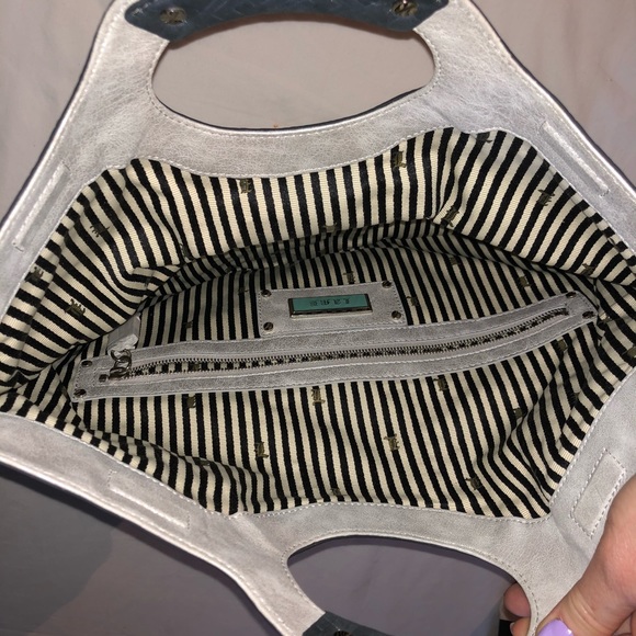 L.A.M.B 'Frosted Love' Treviso Convertible Clutch - Picture 6 of 7